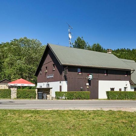 Hotel Penzion Pod Lesem Hodkovice Exterior foto