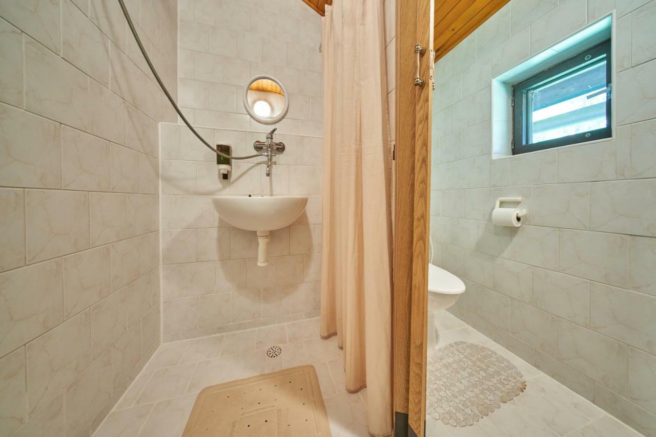 Hotel Penzion Pod Lesem Hodkovice Exterior foto